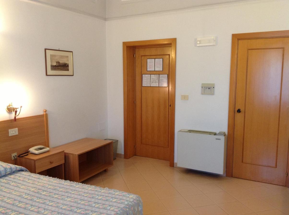 Hotel Castello Мезанье Номер фото