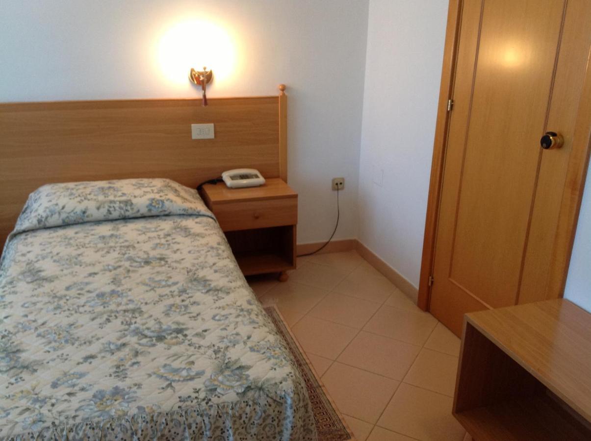Hotel Castello Мезанье Номер фото