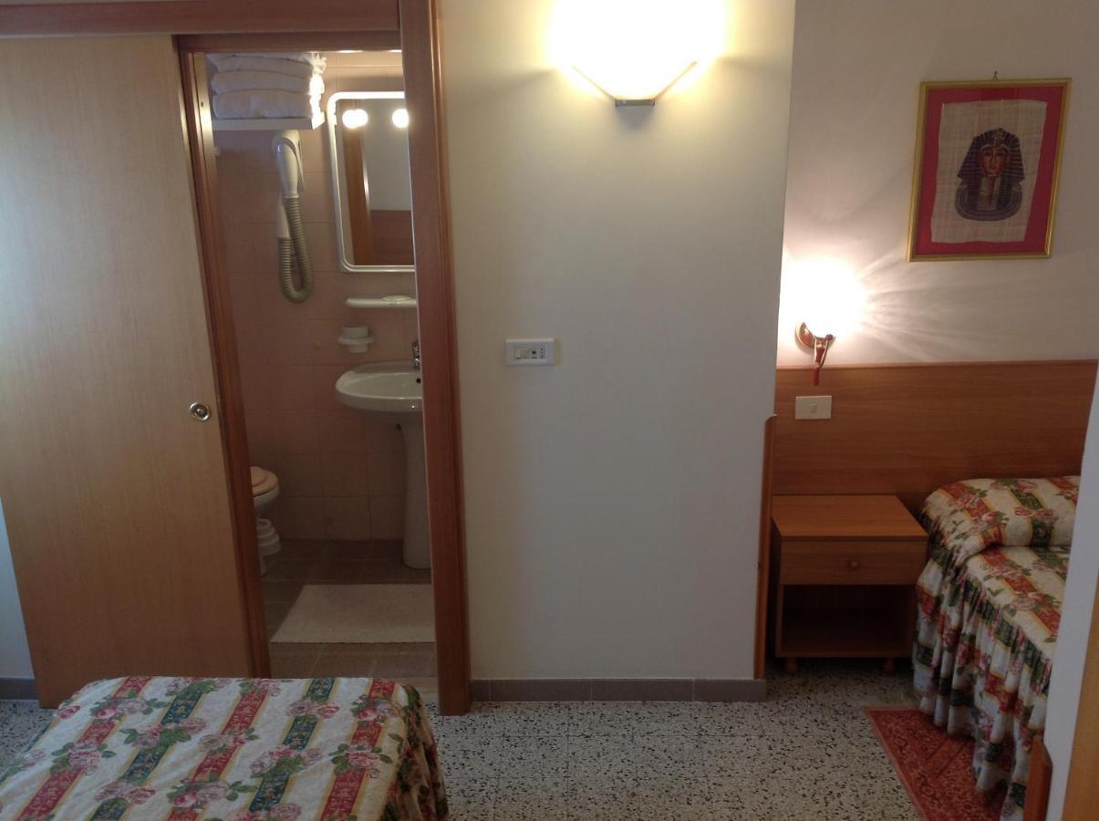 Hotel Castello Мезанье Номер фото
